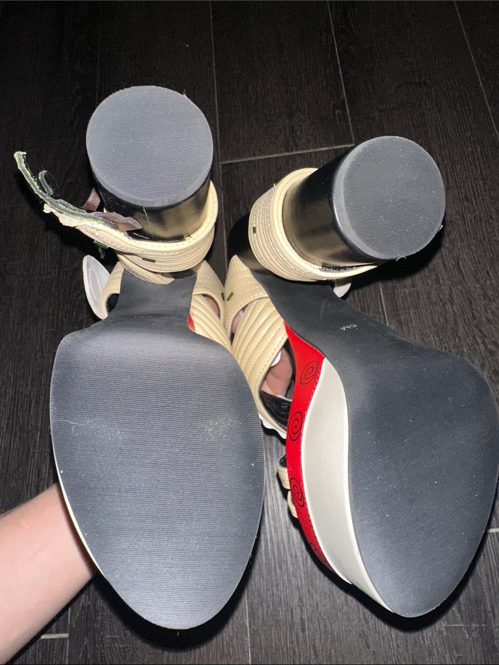 Dollskill x Naruto Ramen Heels - Picture 4 of 6